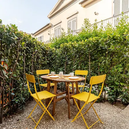 New Charming With Garden In *