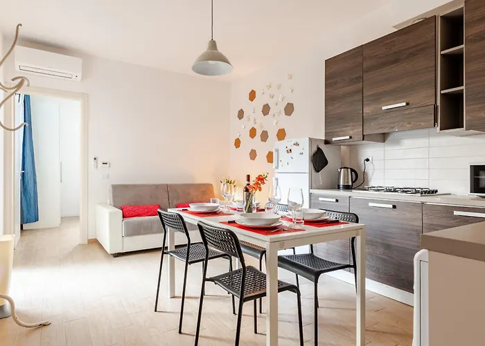 New Charming With Garden In
