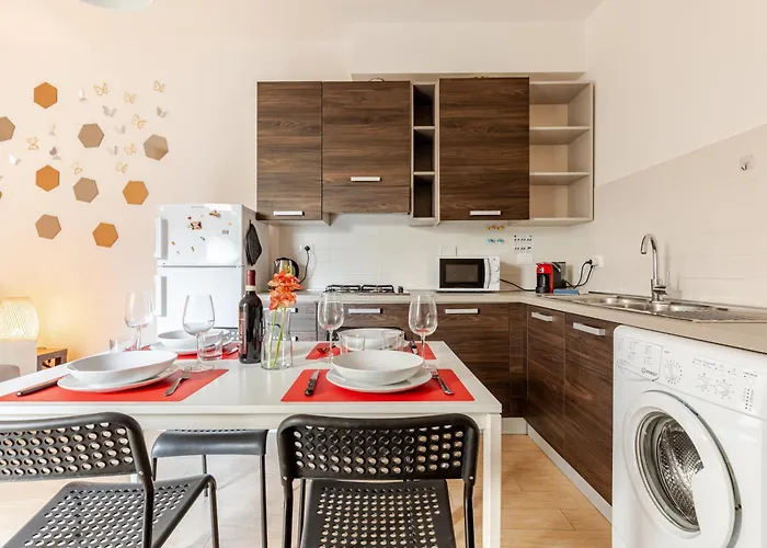 Daire New Charming With Garden In *