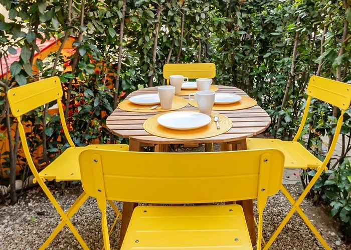 New Charming With Garden In Daire *